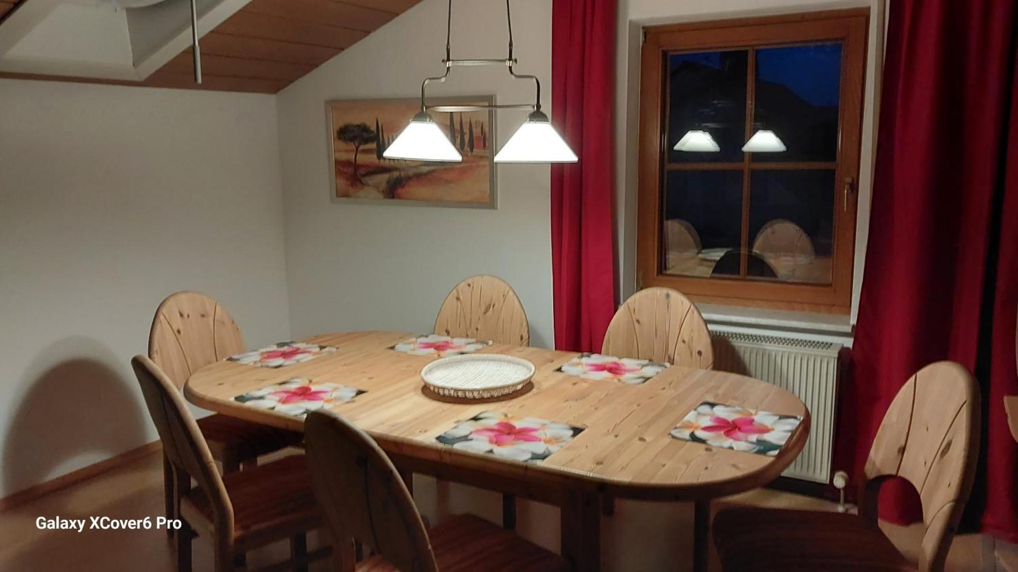 Hildes Nest Weisel